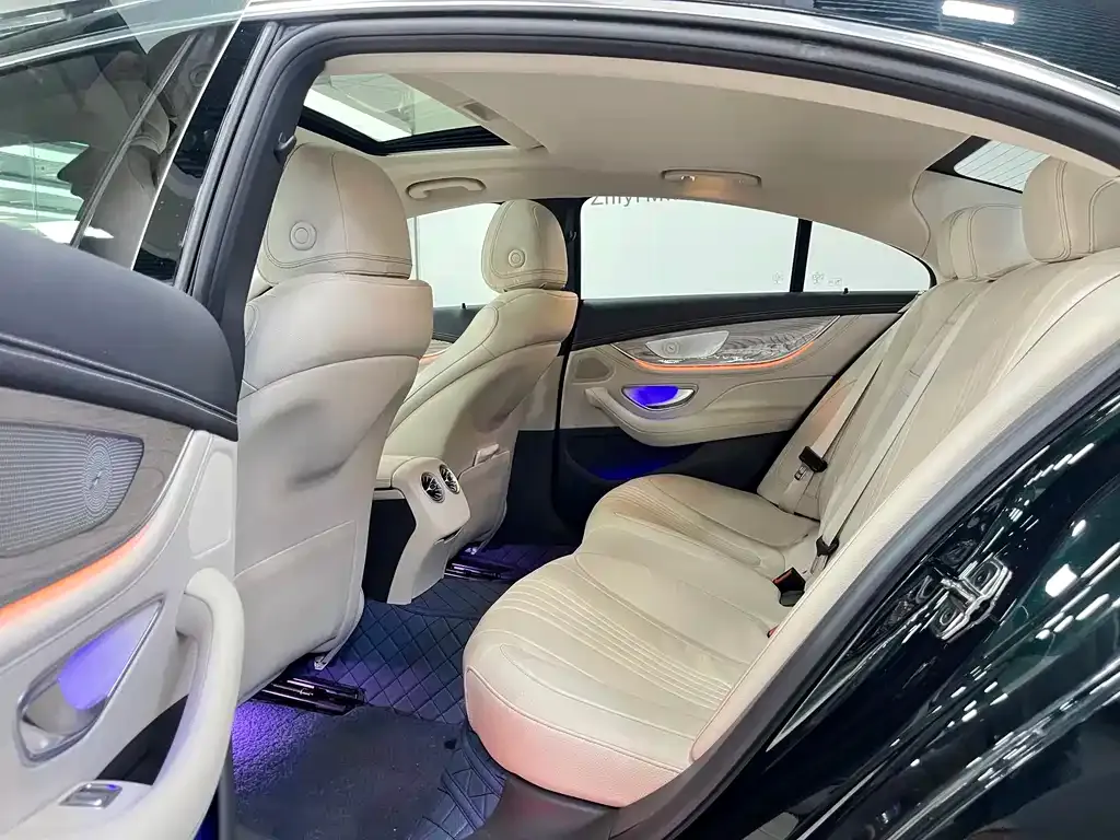 Mercedes-Benz CLS — фото 2