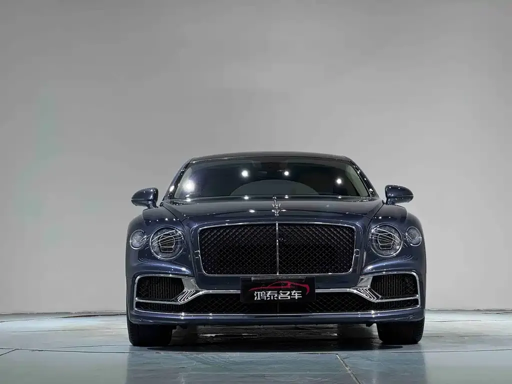 Bentley Flying Spur — фото 4