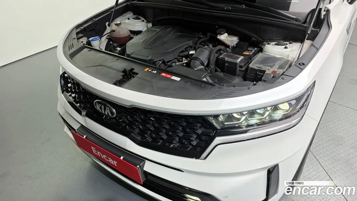 Kia Sorento — фото 9