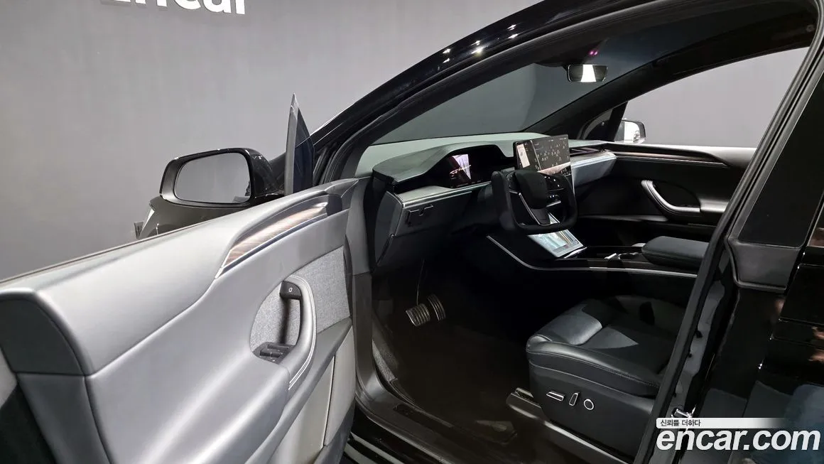 Tesla Model X — фото 4