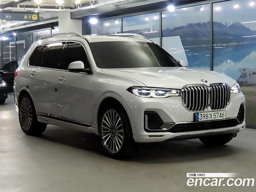 BMW X7 — фото 3