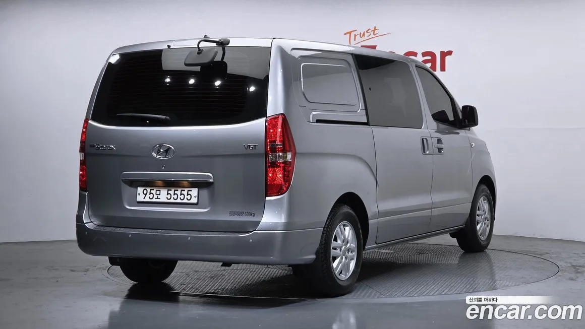 Hyundai Starex — фото 8