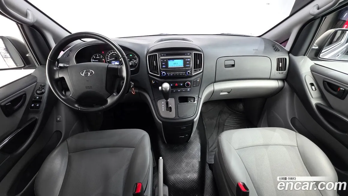 Hyundai Starex — фото 4