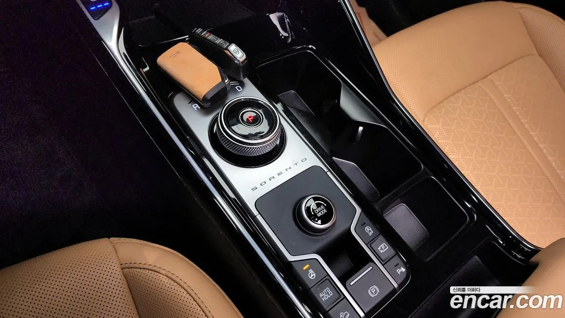Kia Sorento — фото 7