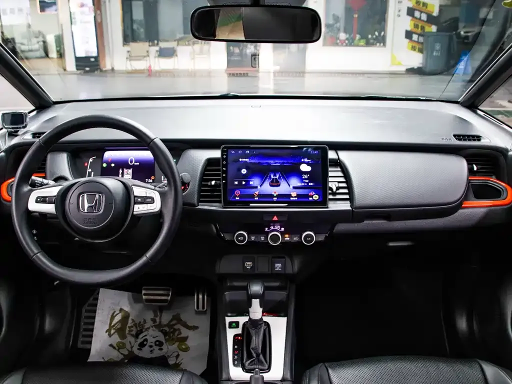 Honda Fit — фото 7