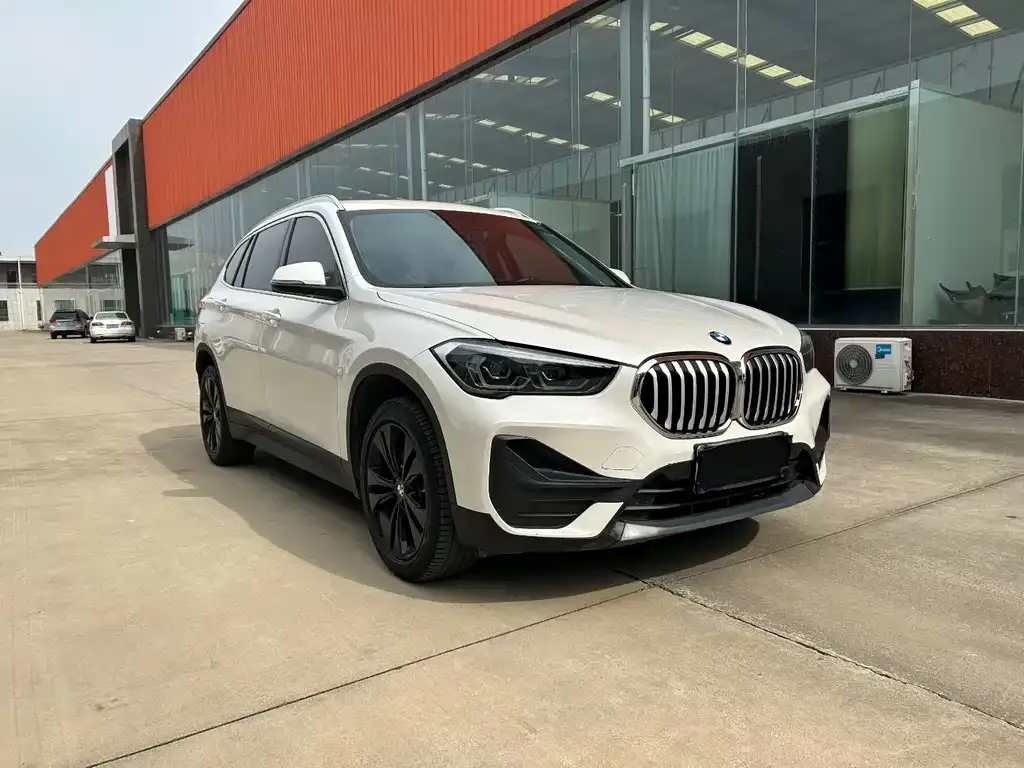 BMW X1 — фото 3