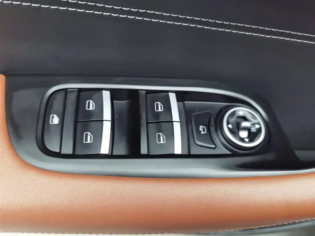 Chery Tiggo 8 PLUS — фото 8