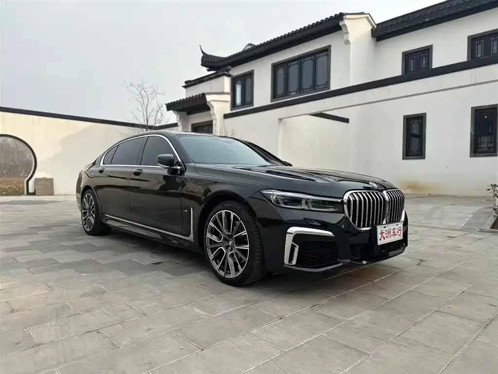 BMW 7 Series — фото 10