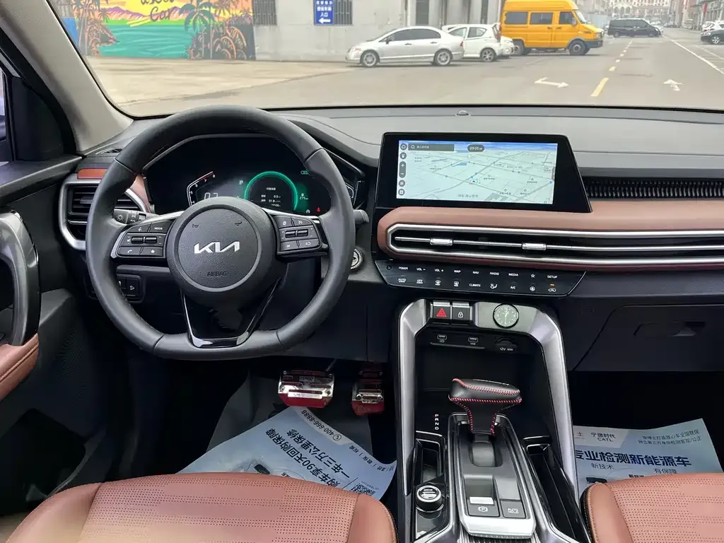 Kia Sportage — фото 7