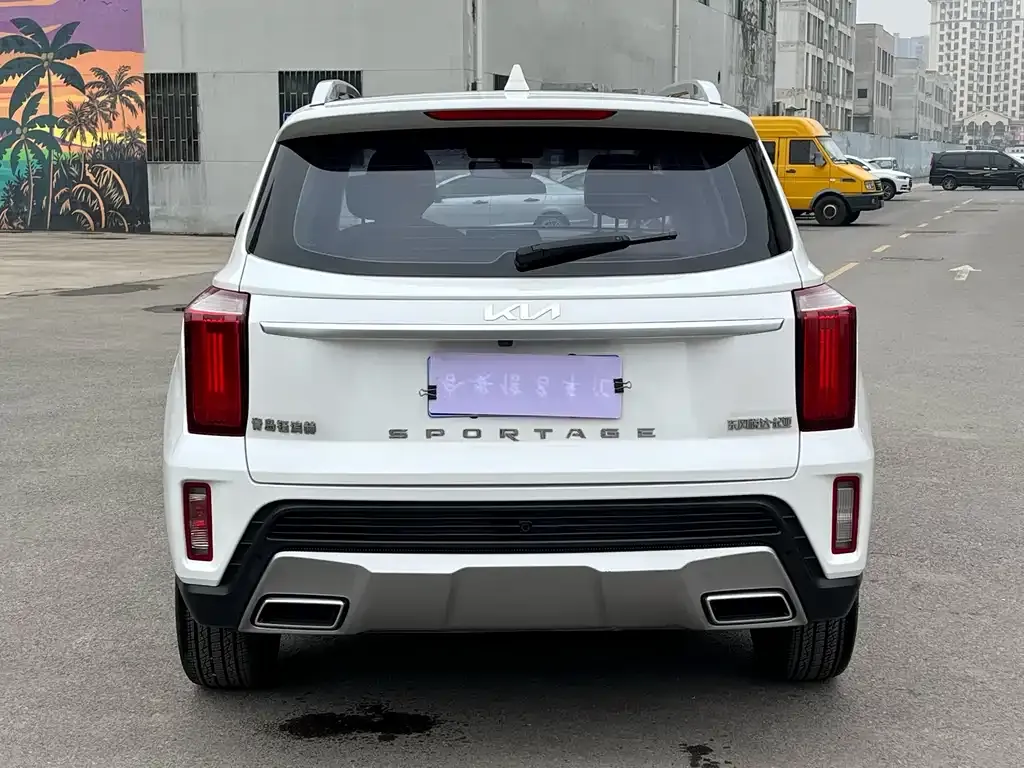Kia Sportage — фото 10