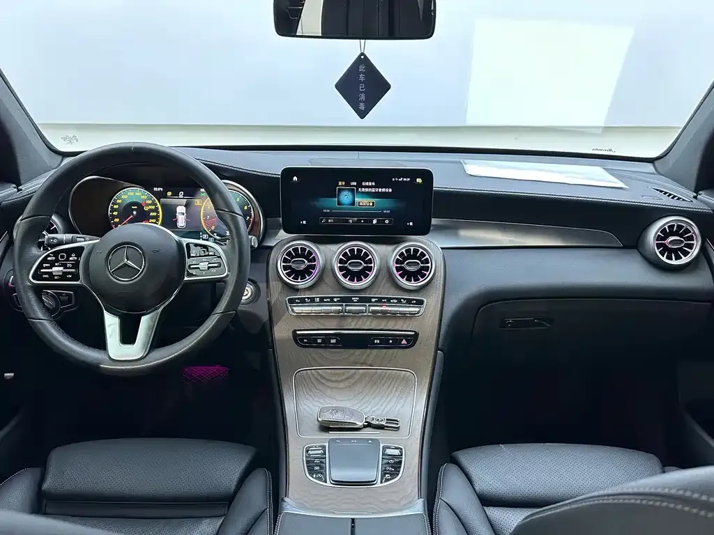 Mercedes-Benz GLC — фото 2