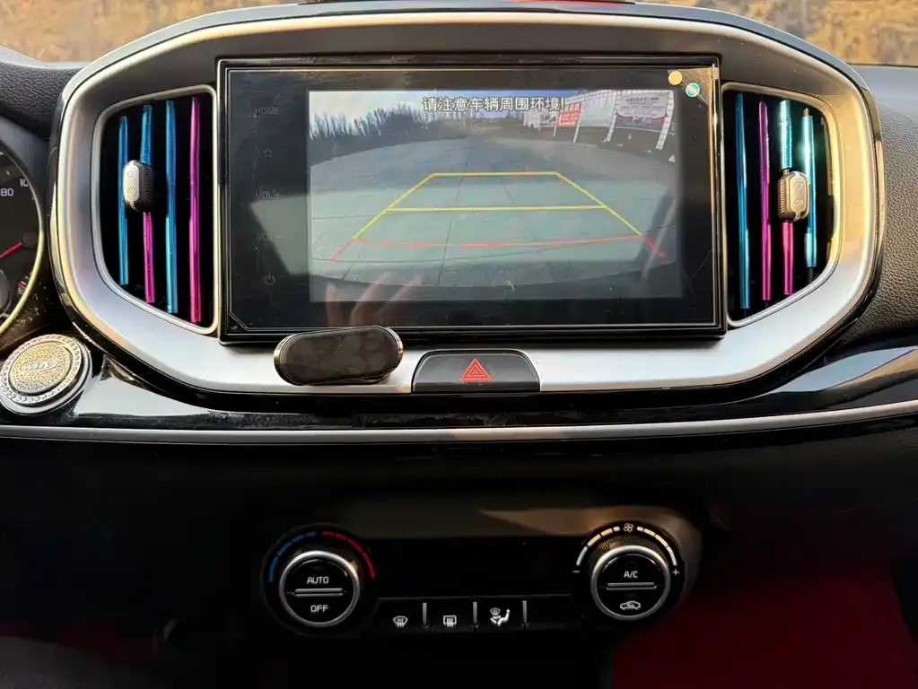 Kia KX1 — фото 2