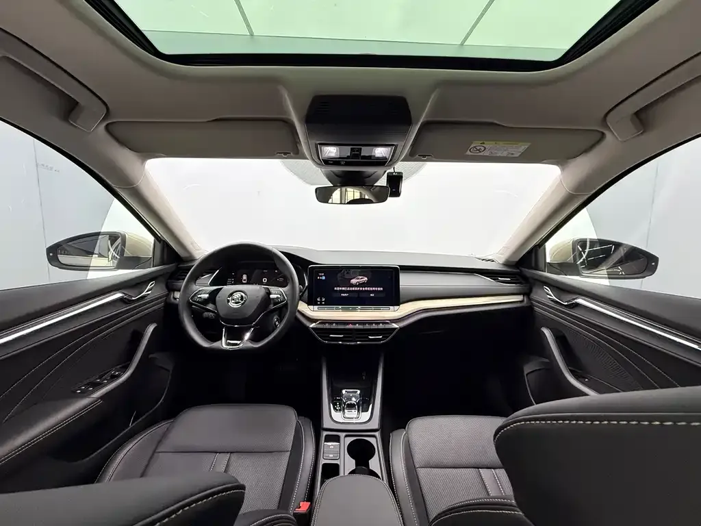 Skoda Octavia — фото 7