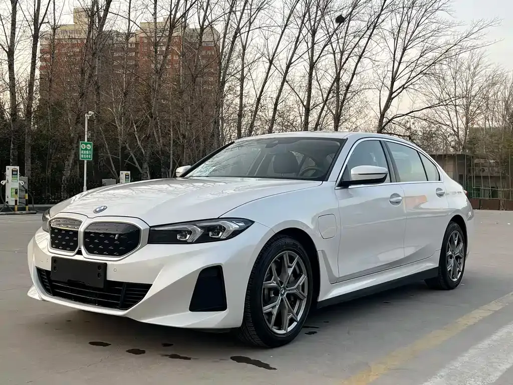 BMW i3 — фото 1
