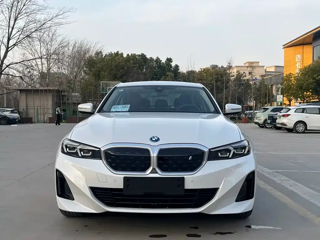 BMW i3 — фото 7