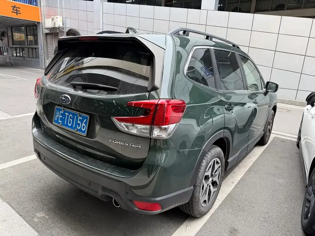 Subaru Forester — фото 3