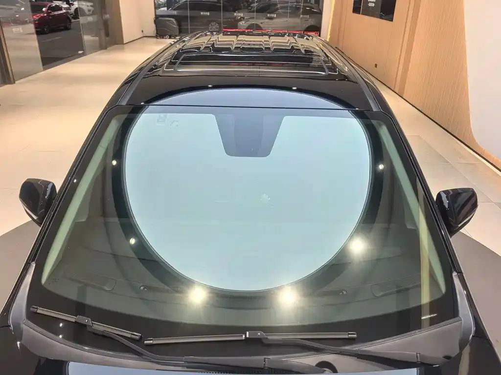 GAC Motor E8 Hybrid — фото 6