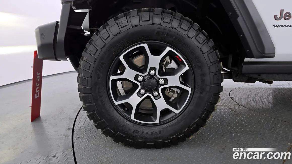 Jeep Wrangler — фото 6
