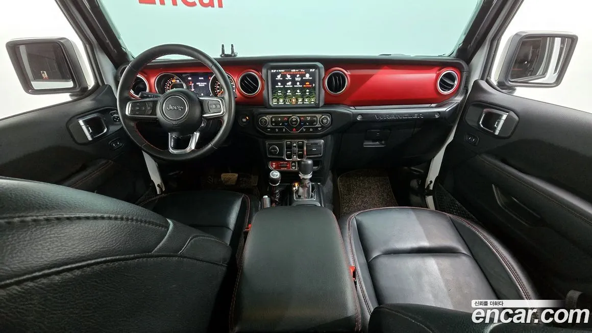 Jeep Wrangler — фото 8
