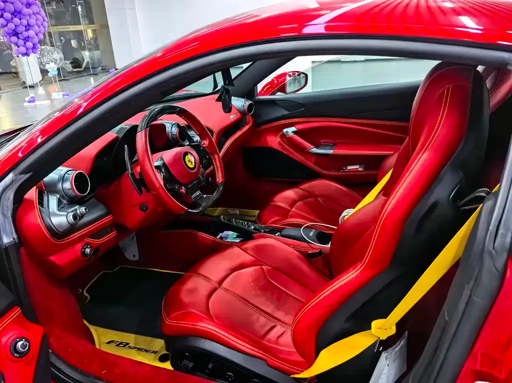 Ferrari F8 — фото 9
