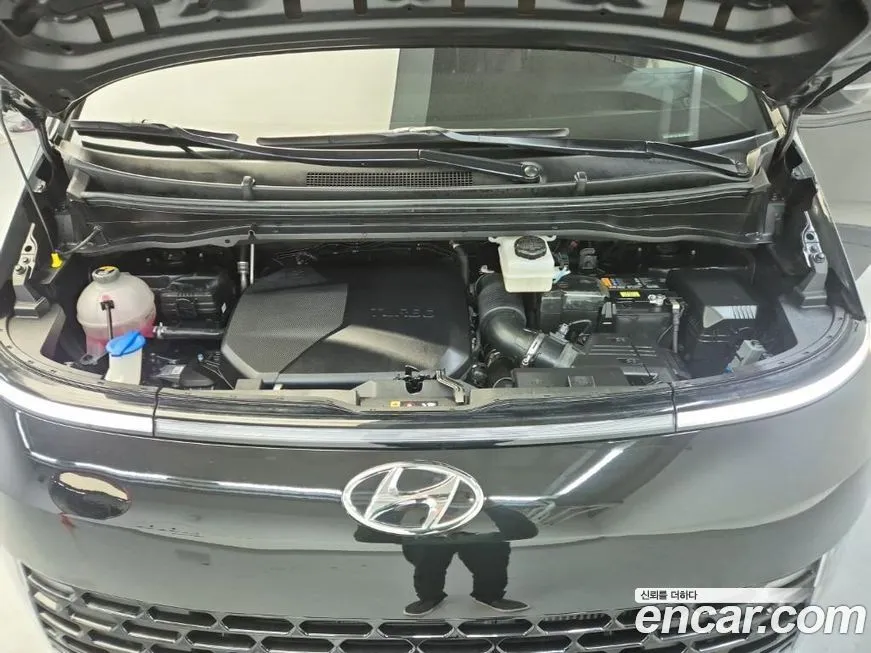 Hyundai Staria — фото 2