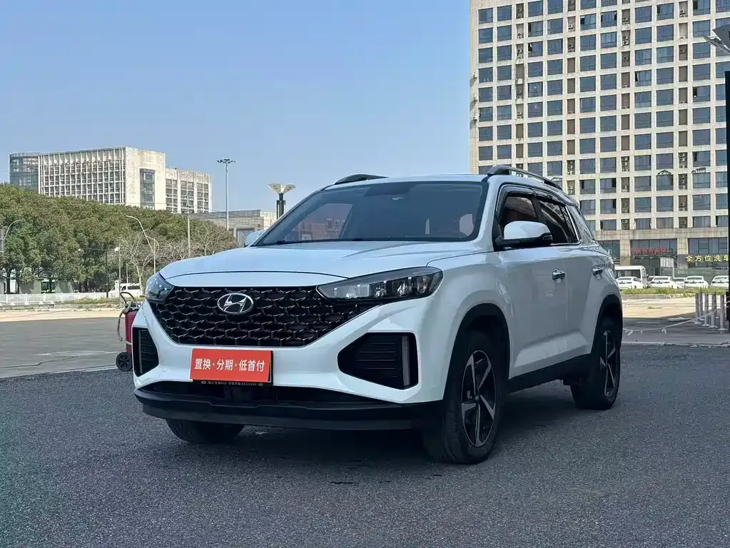 Hyundai ix35 — фото 1