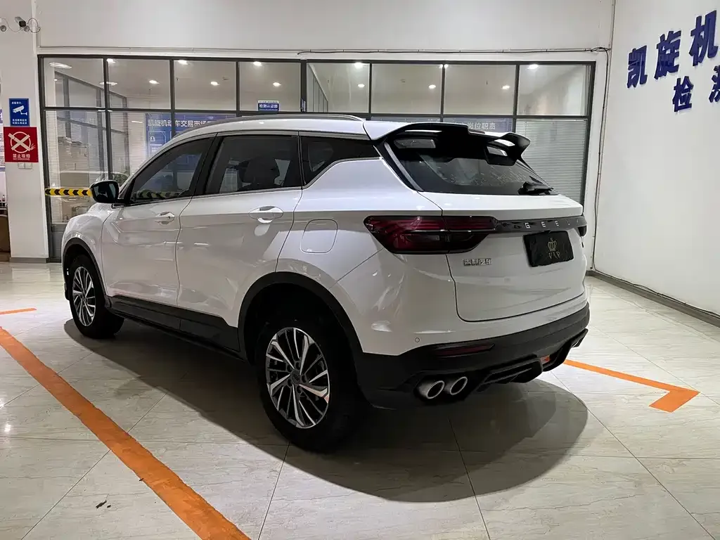 Geely Binyue — фото 2