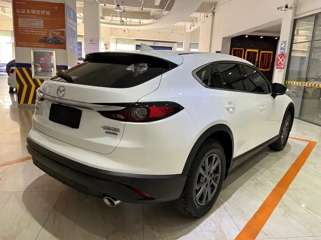Mazda CX-4 — фото 7