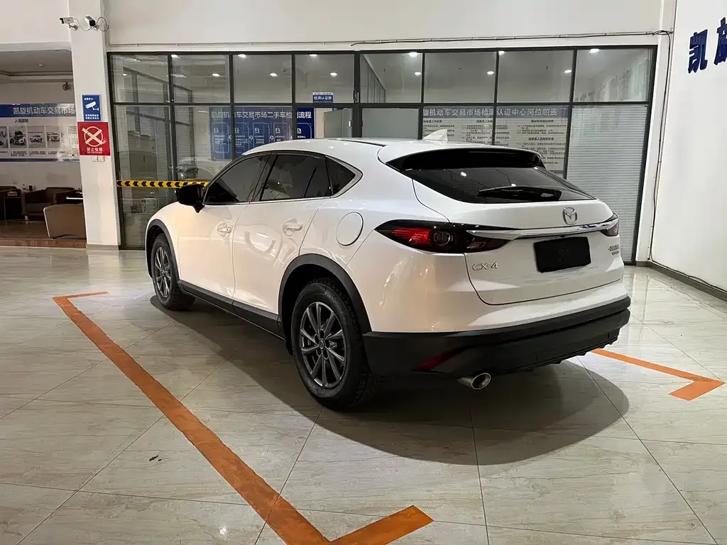 Mazda CX-4 — фото 6