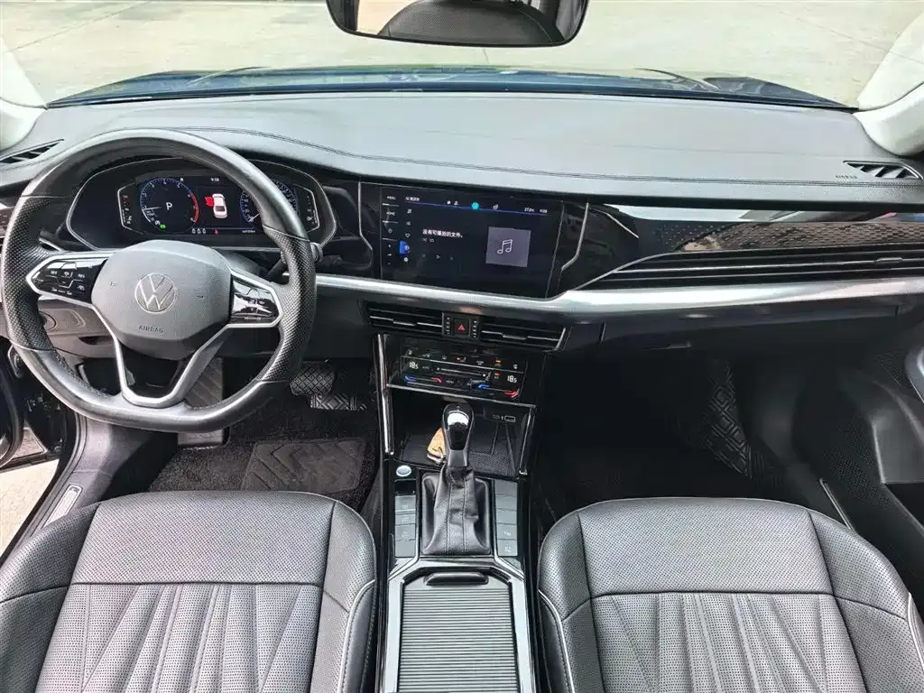 Volkswagen Passat — фото 10
