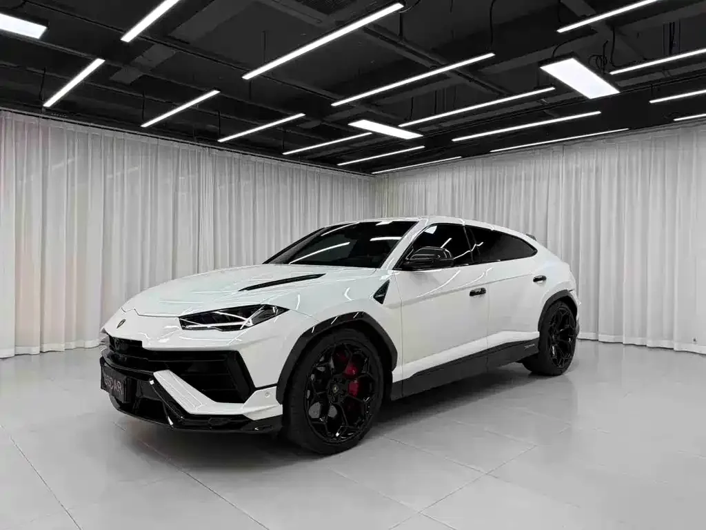 Lamborghini Urus — фото 3