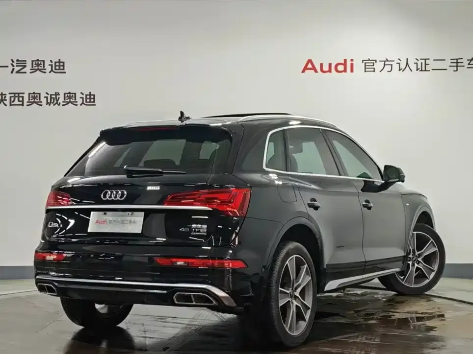 Audi Q5L — фото 8