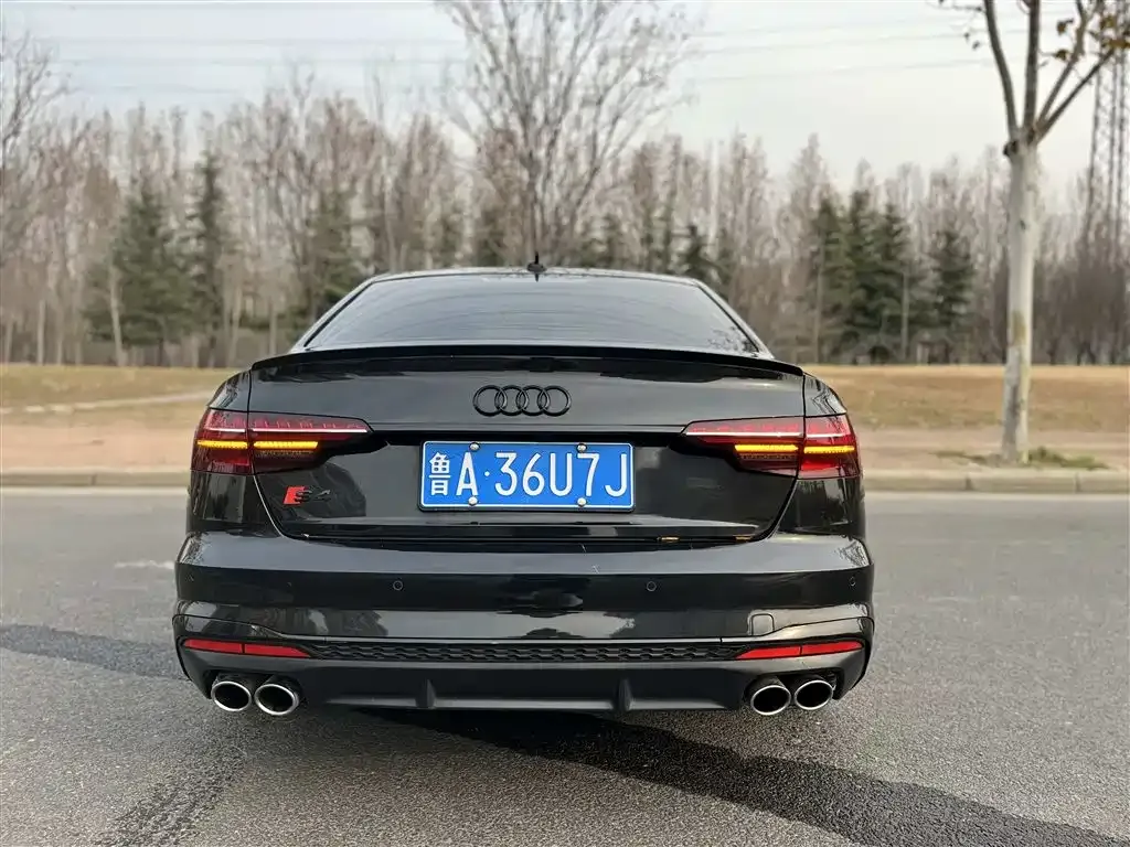 Audi S4 — фото 2