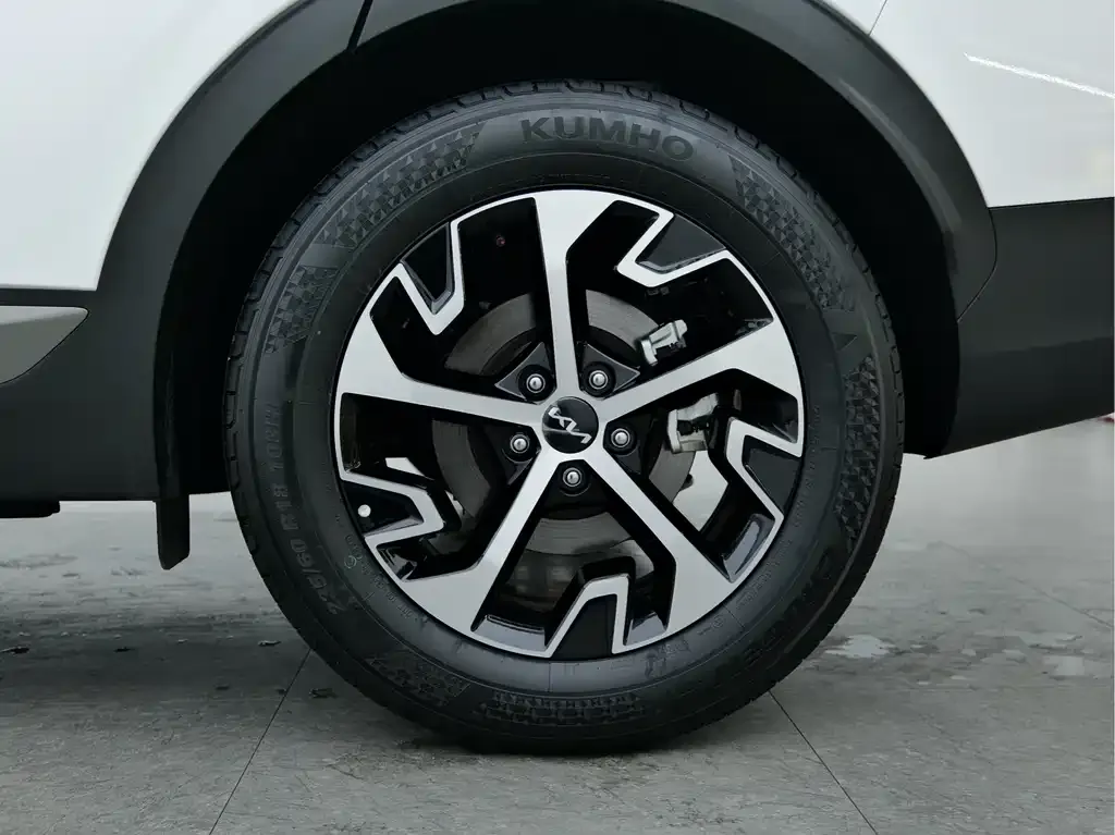 Kia Sportage — фото 9