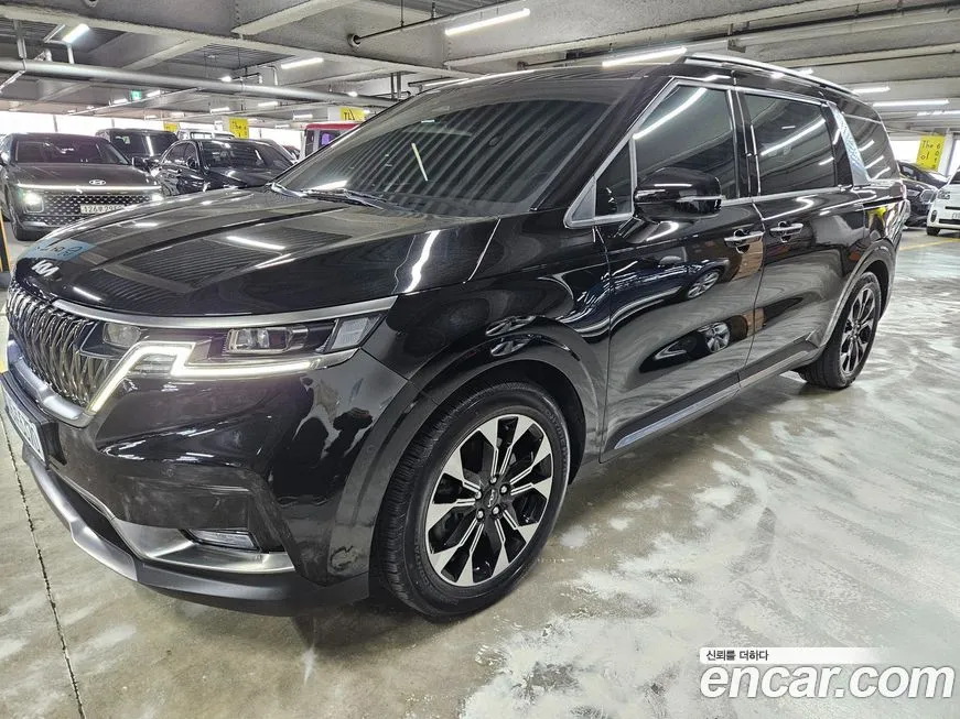 Kia Carnival — фото 1