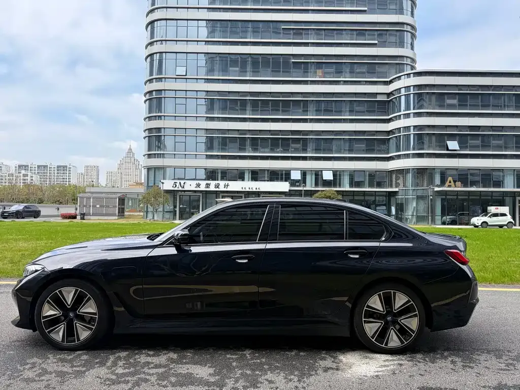 BMW i3 — фото 3