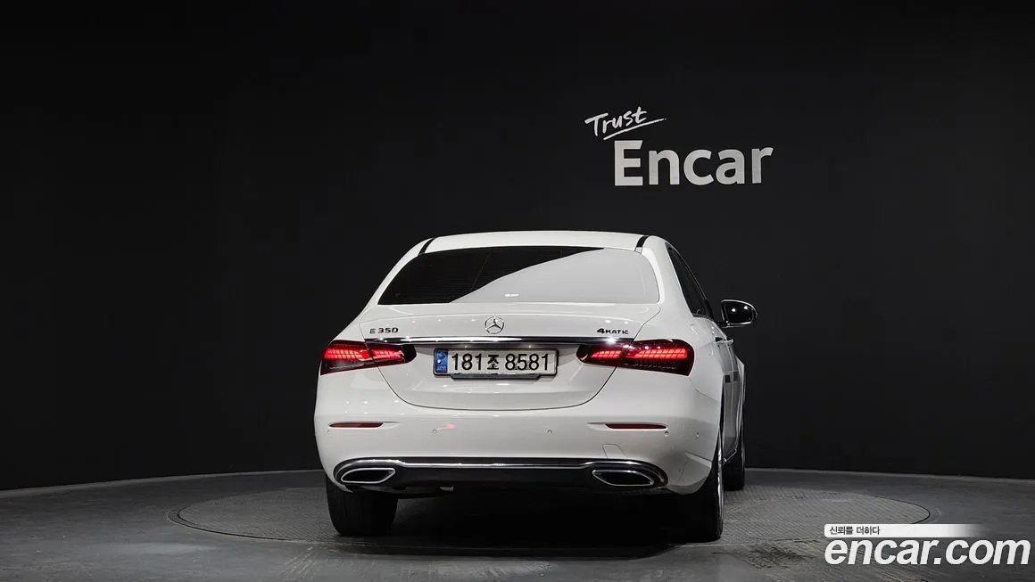 Mercedes-Benz E-Class — фото 6
