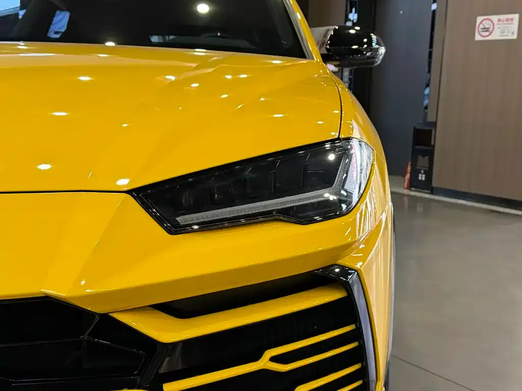 Lamborghini Urus — фото 2