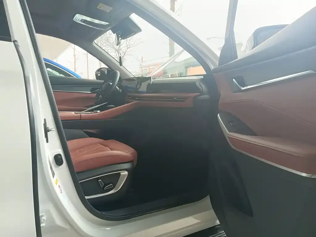 Changan CS75PLUS — фото 3