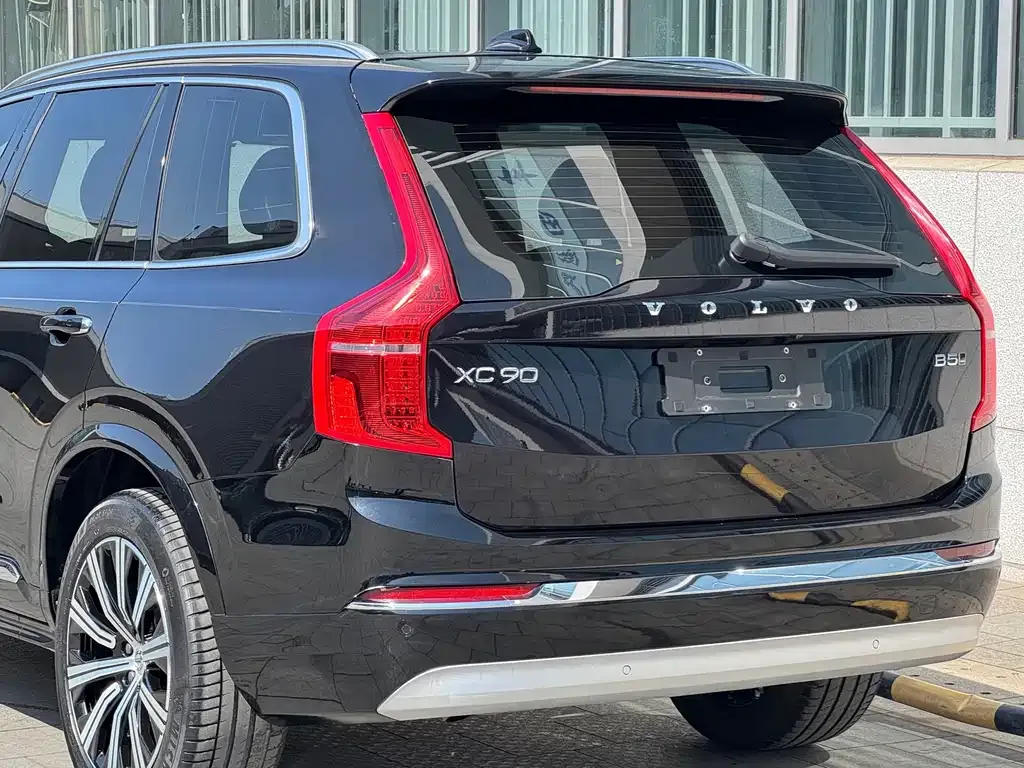 Volvo XC90 — фото 6