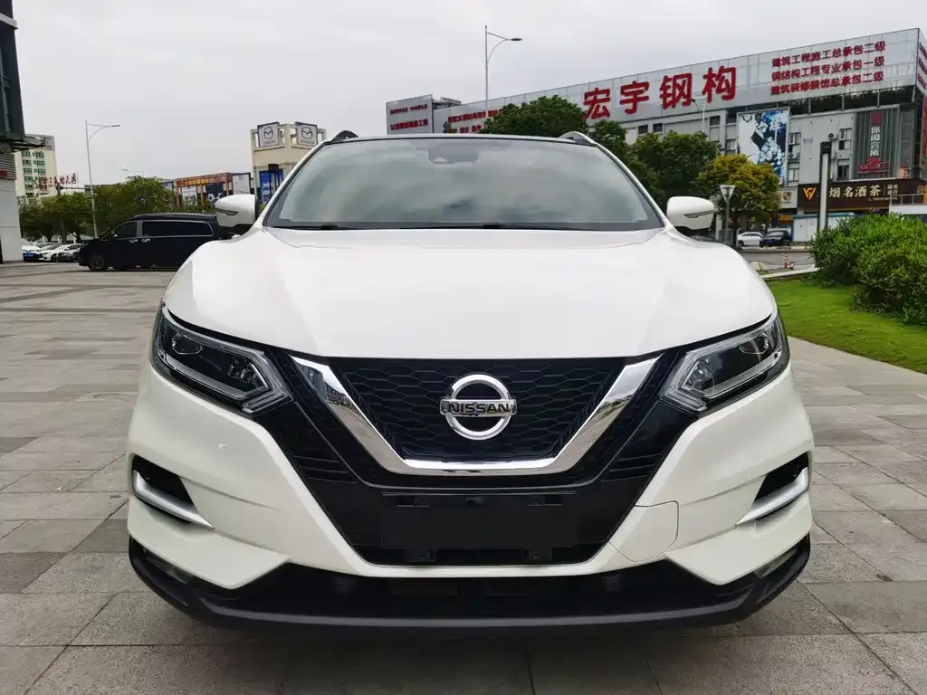 Nissan Qashqai — фото 5