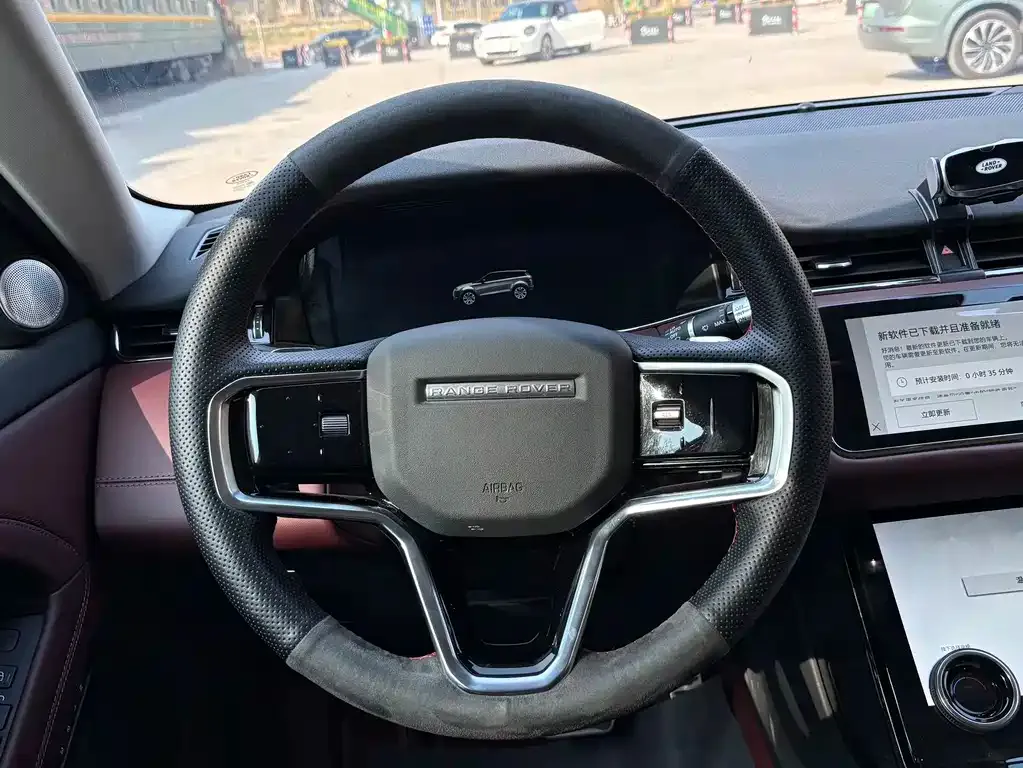 Land Rover Evoque — фото 6