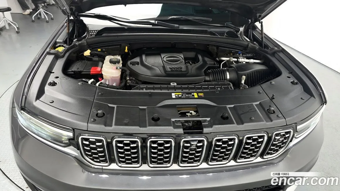 Jeep Cherokee — фото 10