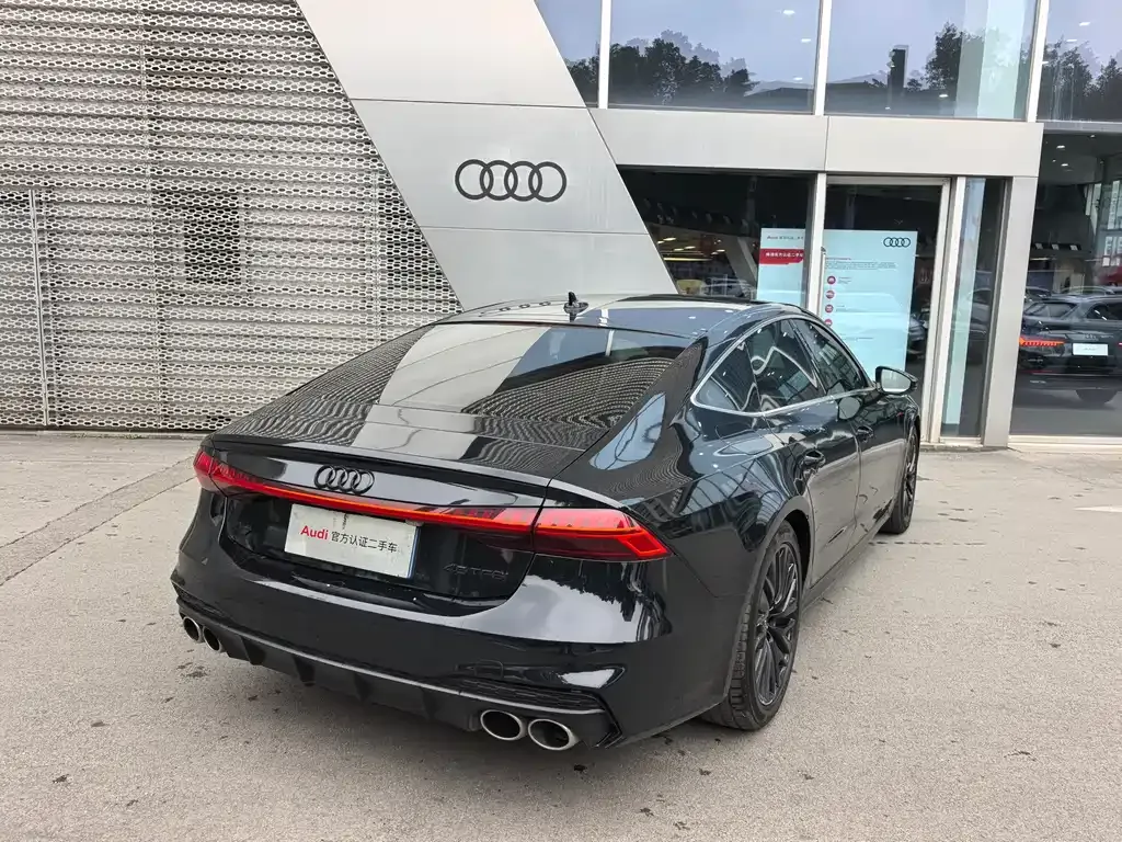 Audi A7 — фото 8