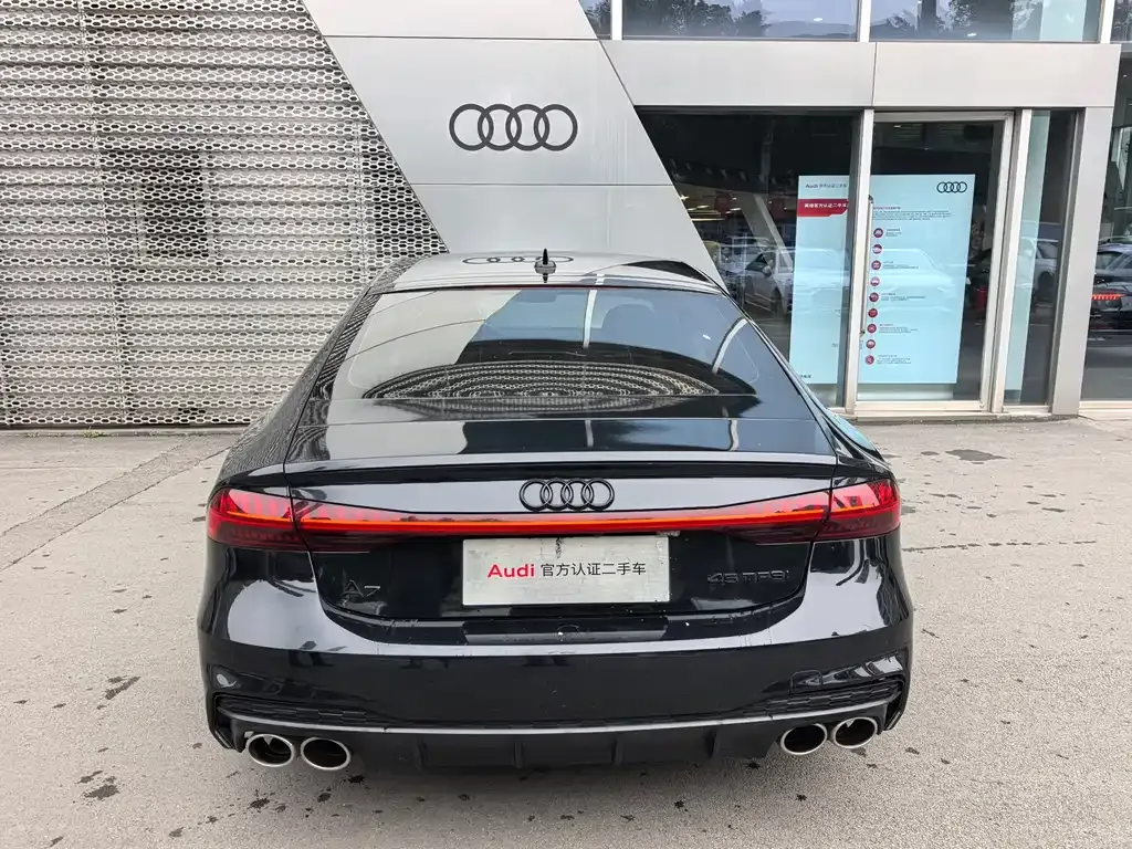 Audi A7 — фото 7