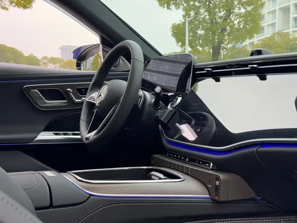 Mercedes-Benz E-Class New Energy — фото 3