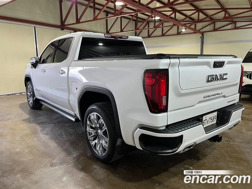 GMC Sierra — фото 7