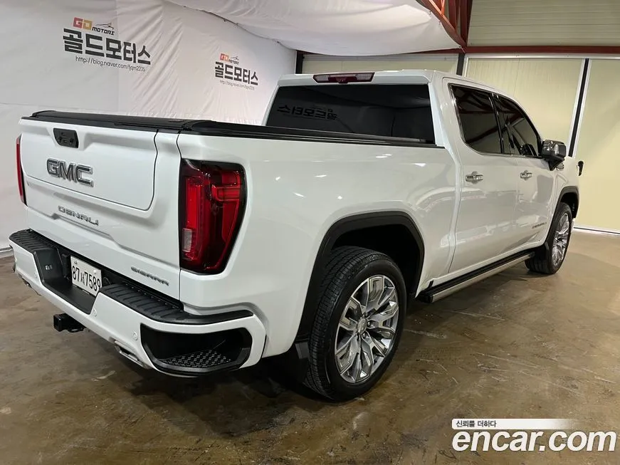 GMC Sierra — фото 5
