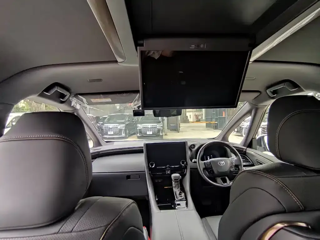 Toyota Alphard — фото 8