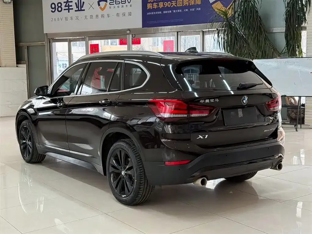 BMW X1 — фото 2